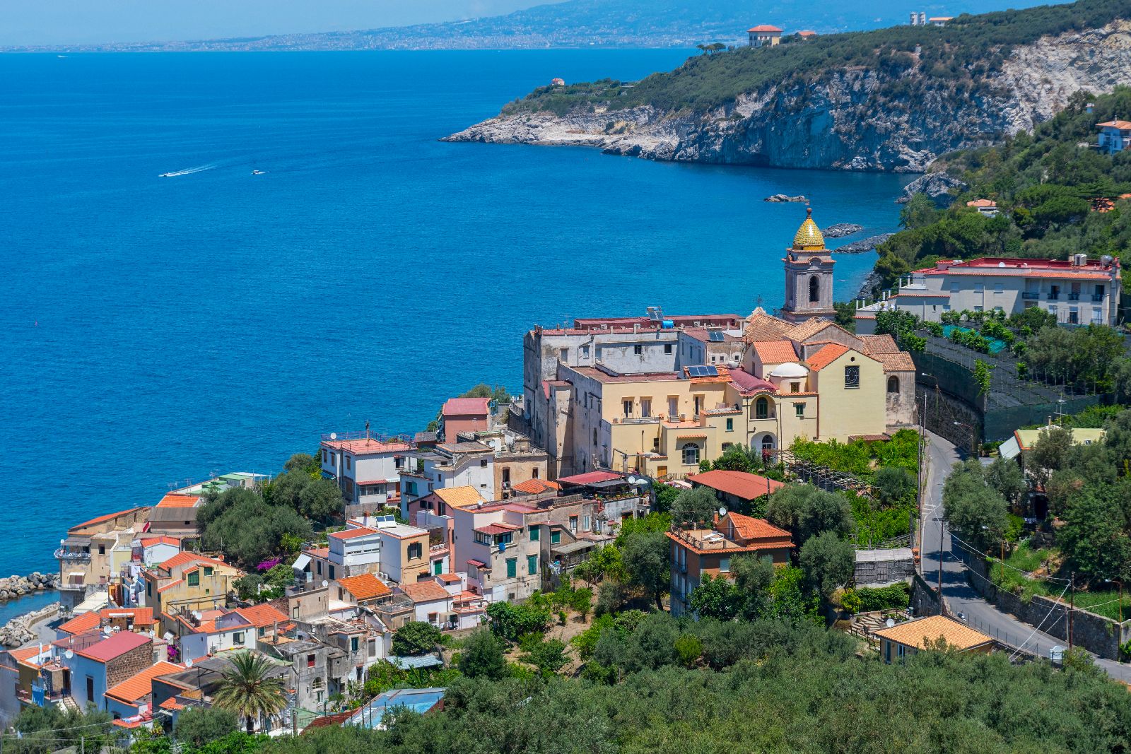 Massa Lubrense nella Penisola Sorrentina