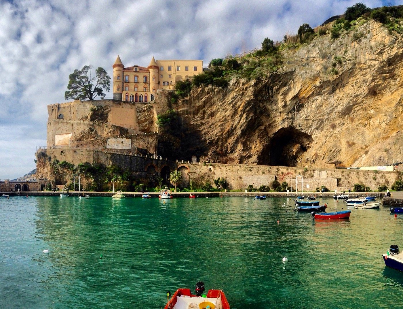 Maiori a pochi chilometri da Amalfi