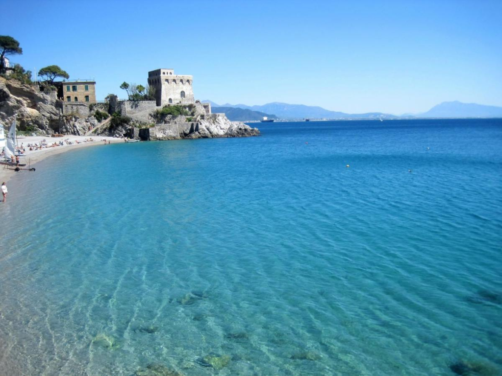 La spiaggia di Erchie a Maiori, caratteristiche e recensioni