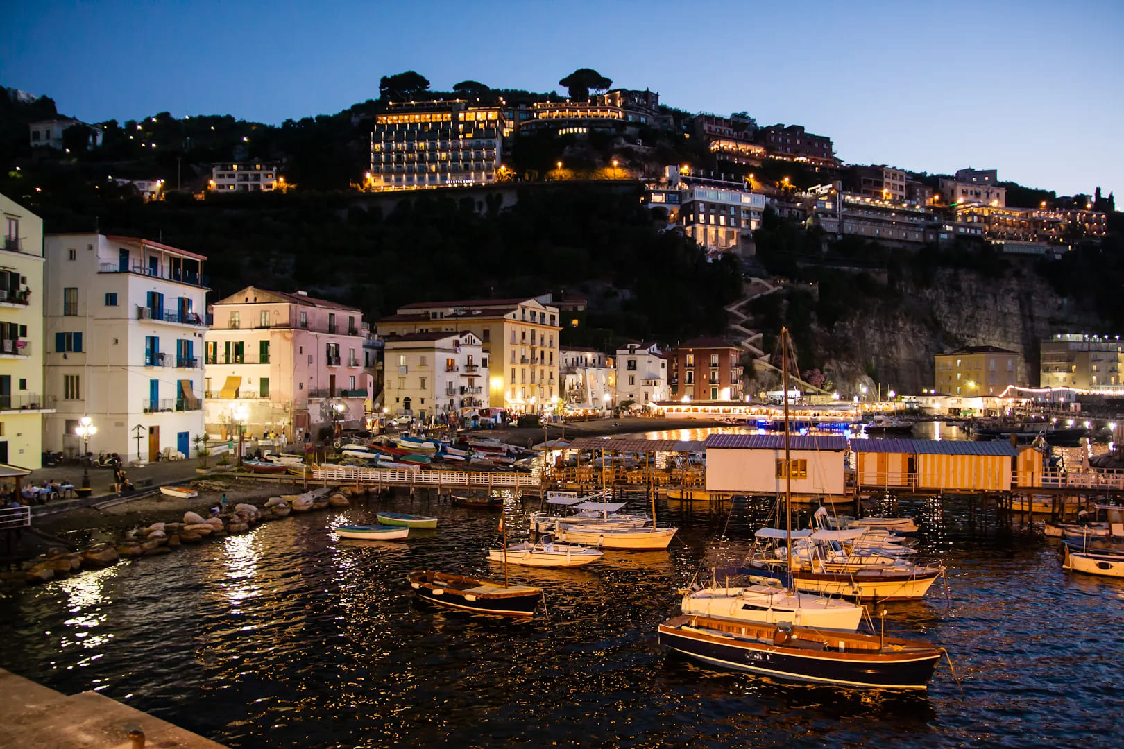 Marina Grande Sorrento: cosa vedere, spiagge, ristoranti e dove parcheggiare