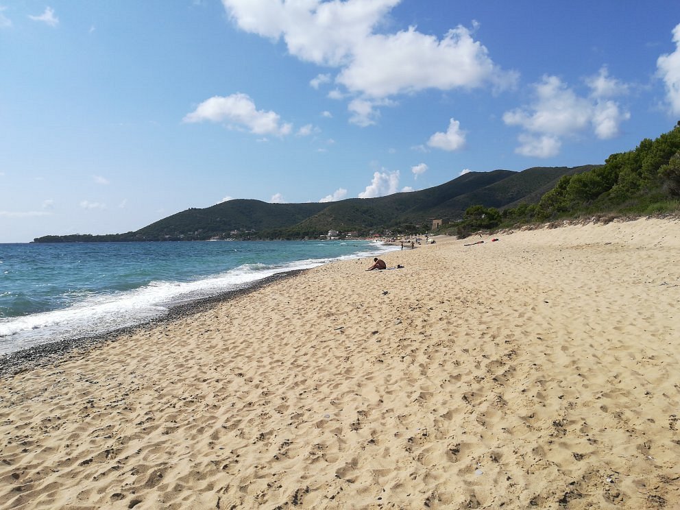 Spiaggia Baia Arena, dove si trova e caratteristiche